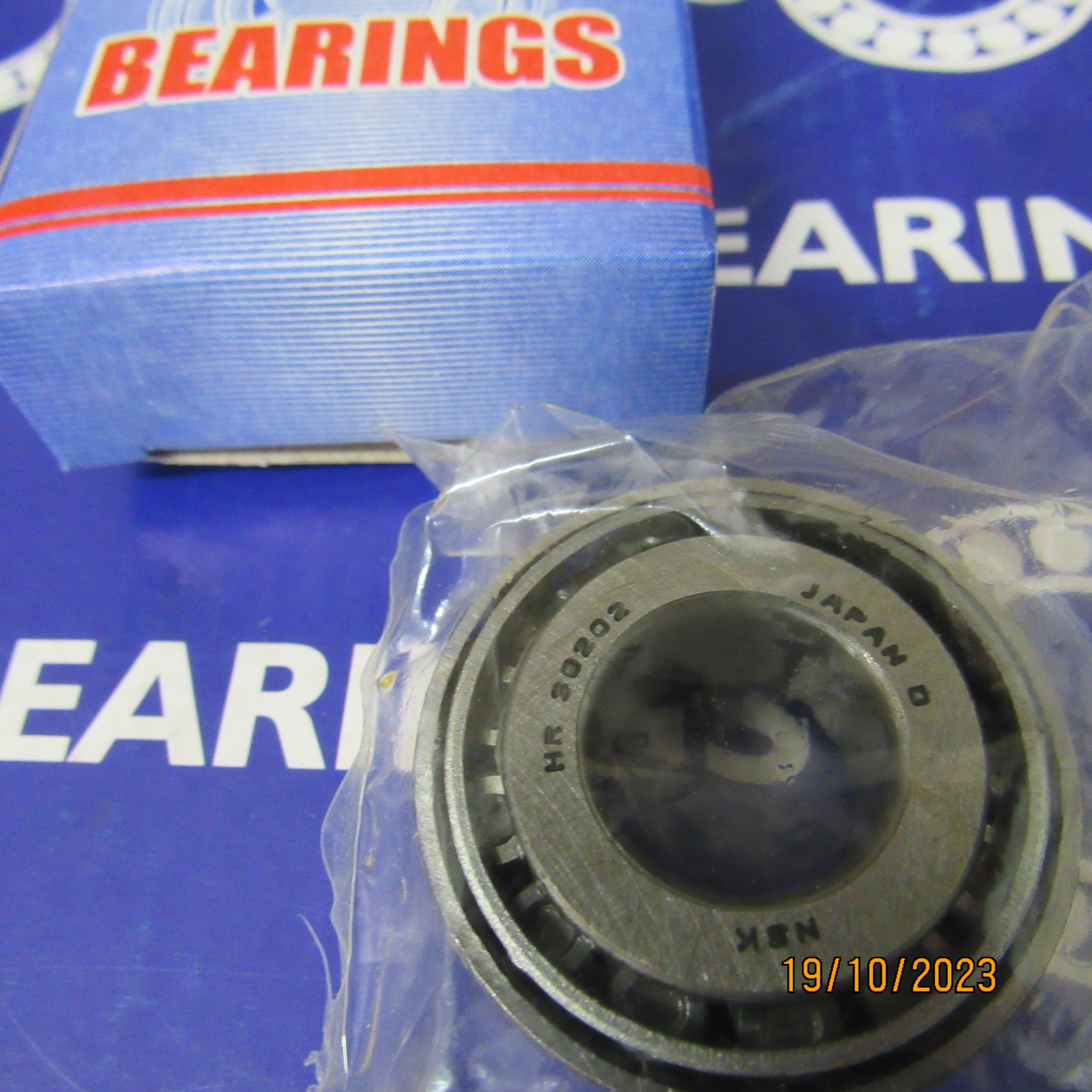 30202 NSK ROLAMENTO DE ROLOS CONICOS 15X35X11,75 — imagem 2